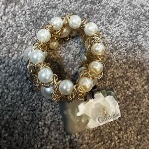 Gold and Pearl Bracelet NWT